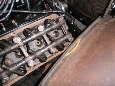Fender interference with valve cover.JPG